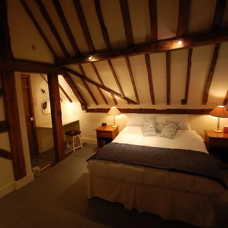 Falcon Inn-2